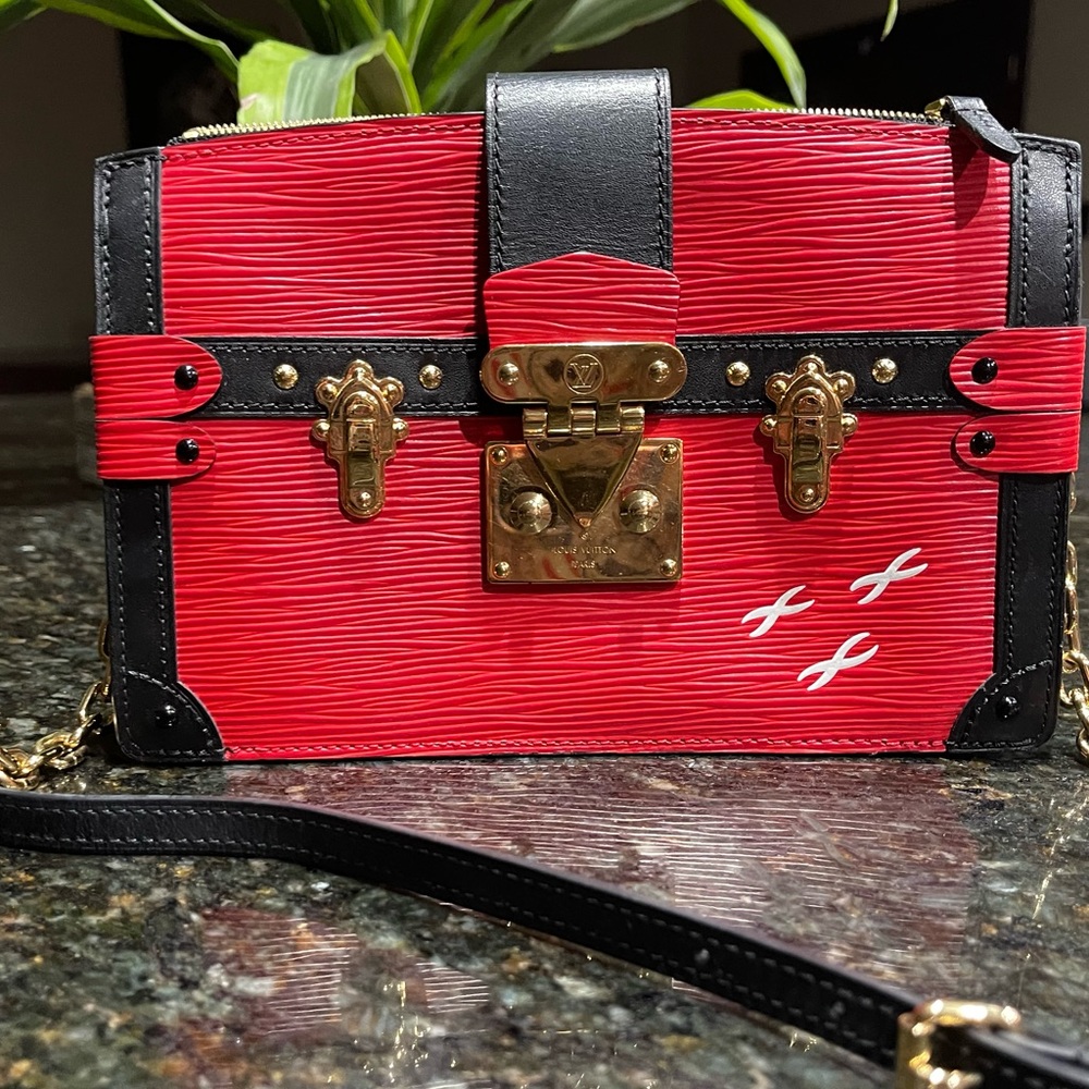 Louis Vuitton Clutch